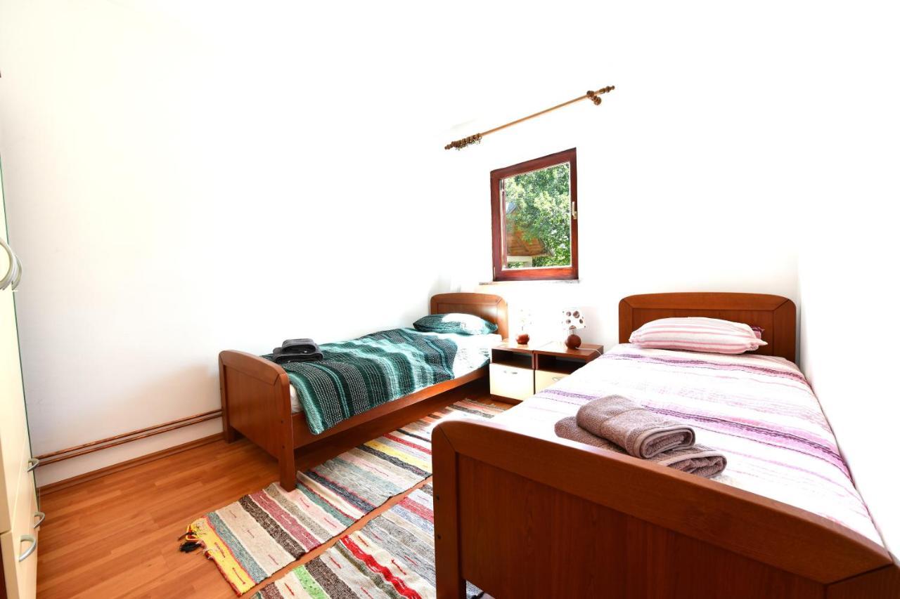 Saborsko Holiday Home Matan מראה חיצוני תמונה